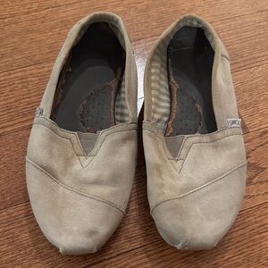 TOMS Classic Heathered Gray Slip-Ons